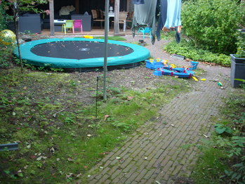 Kunstgras rondom trampoline